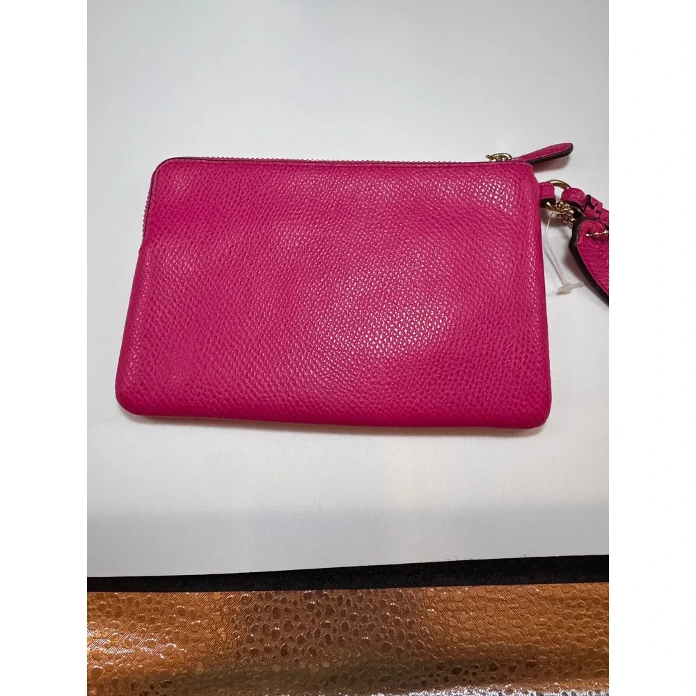 Coach Corner Zip Wristlet Pink Crossgrain Leather Gold Tone Hardware NEW